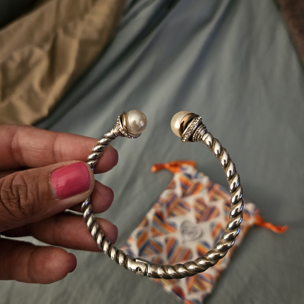 Brighton Twisted Gold and Silver Bracelet with Pearls NEW - Picture 3 of 4